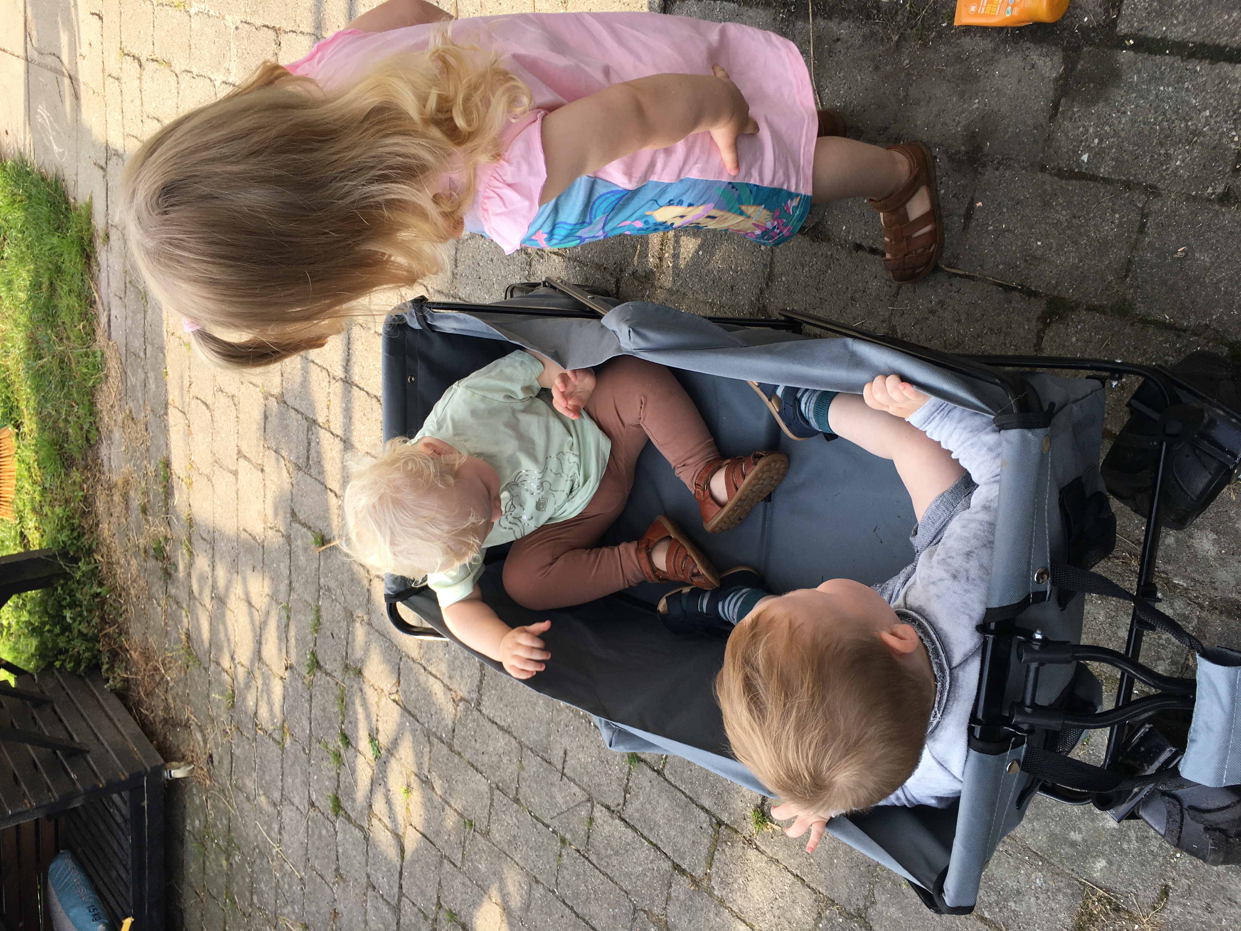 Two children playing with blocks